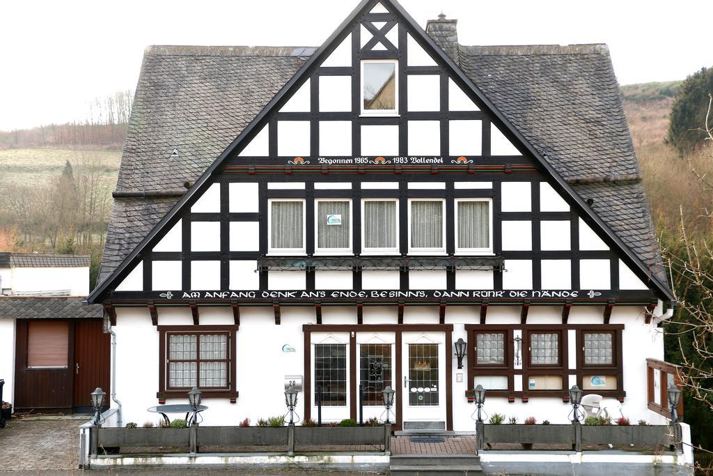 Hotel Die Welt Schmallenberg Exterior photo